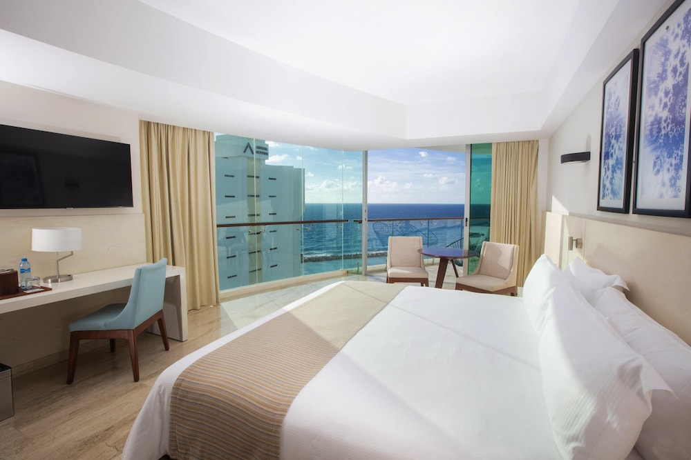 altitude at krystal grand cancun all inclusive