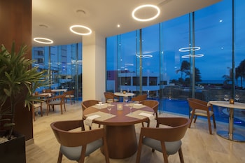 altitude at krystal grand cancun all inclusive