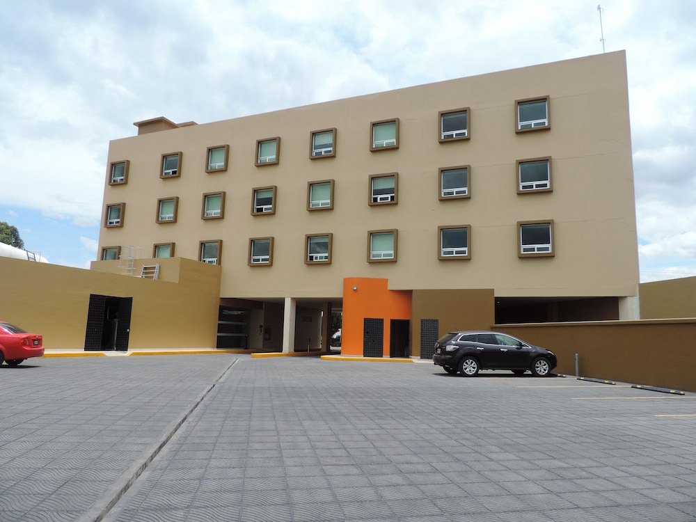 xcoco inn