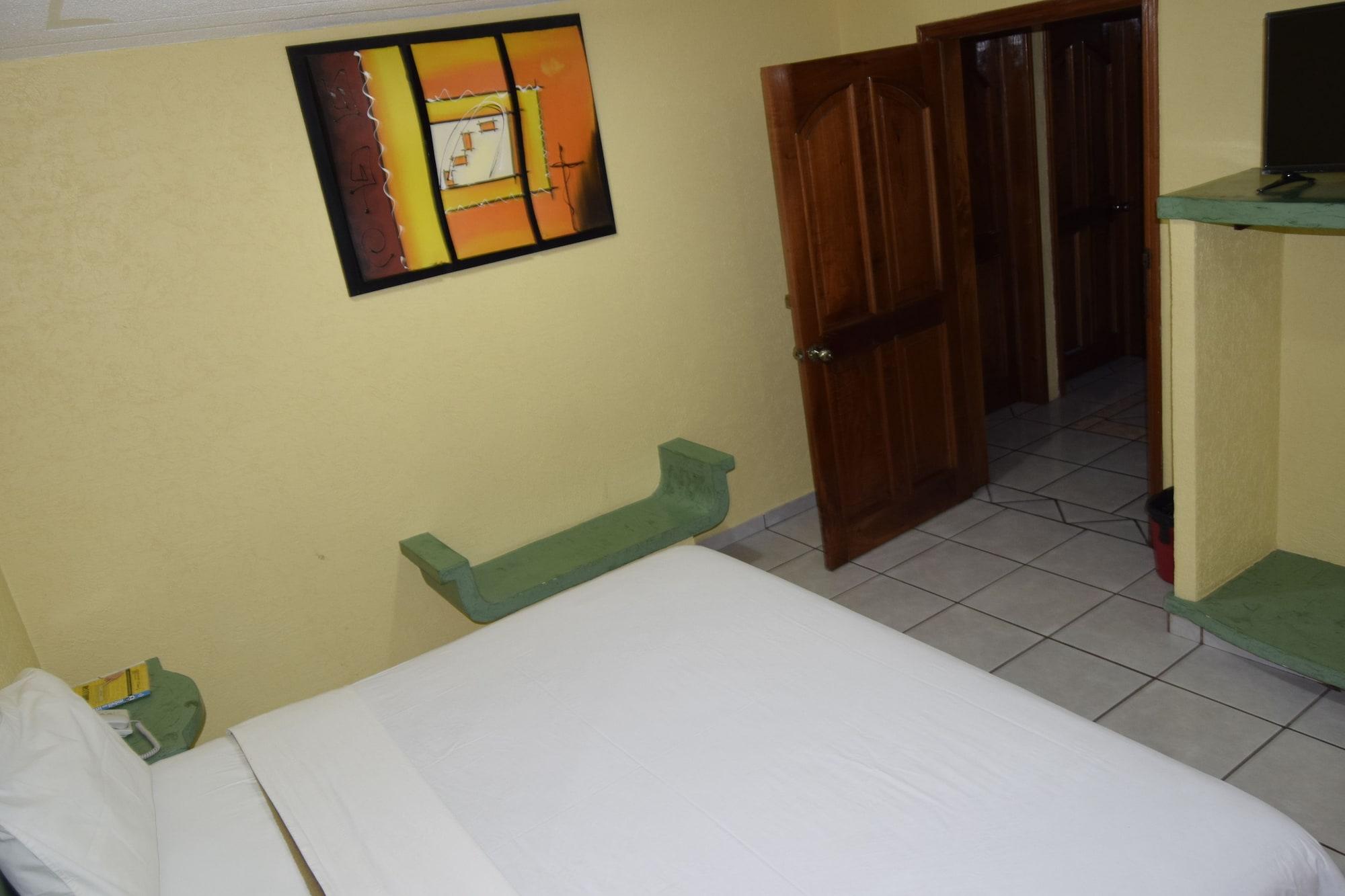 hotel casa real