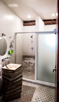 hotel paradise suites