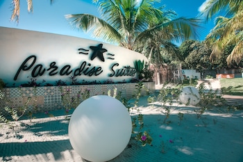 hotel paradise suites
