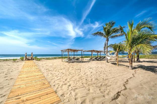 marea beachfront villas