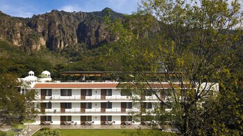 Hotel Las Puertas De Tepoztlan,Mexico City>>Cuernavaca,4 star
