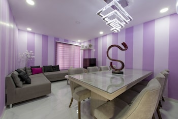 once21 apartments