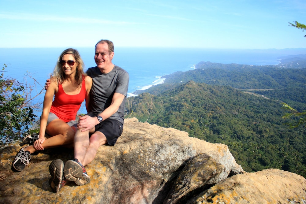 punto mita eco surf suites and cafe