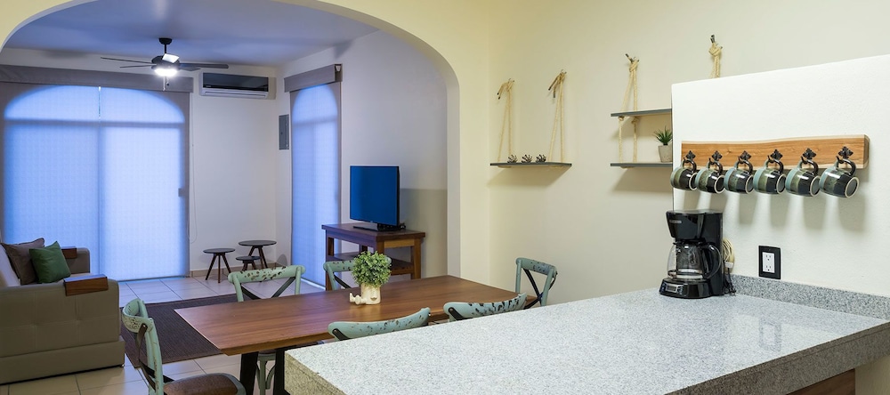 punto mita eco surf suites and cafe