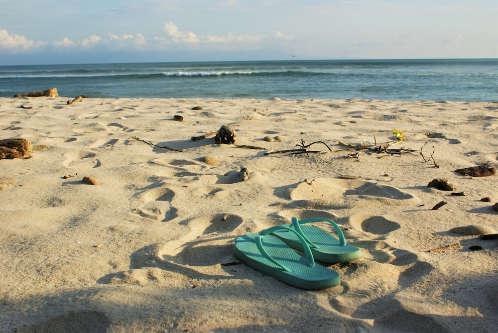 punto mita eco surf suites and cafe