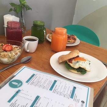 punto mita eco surf suites and cafe