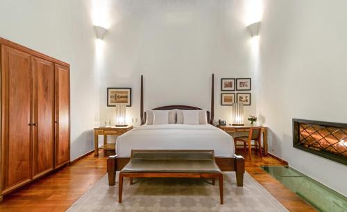 hotel casa blanca 7