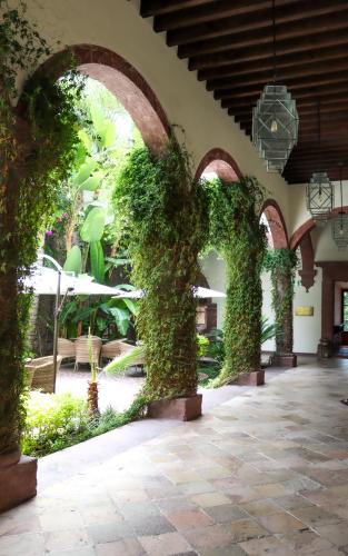 hotel casa blanca 7