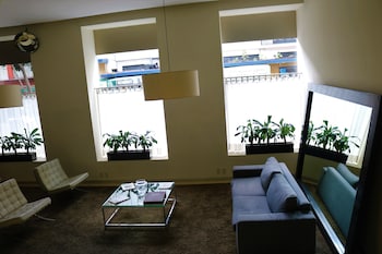 puerta alameda suites