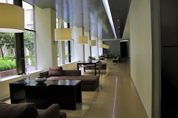 puerta alameda suites