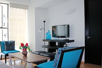 puerta alameda suites