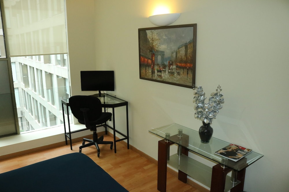 puerta alameda suites