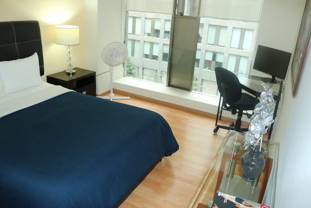 puerta alameda suites