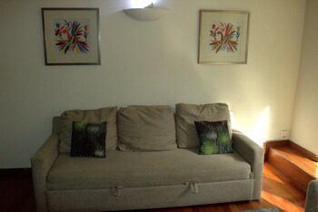 puerta alameda suites