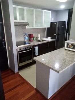 puerta alameda suites