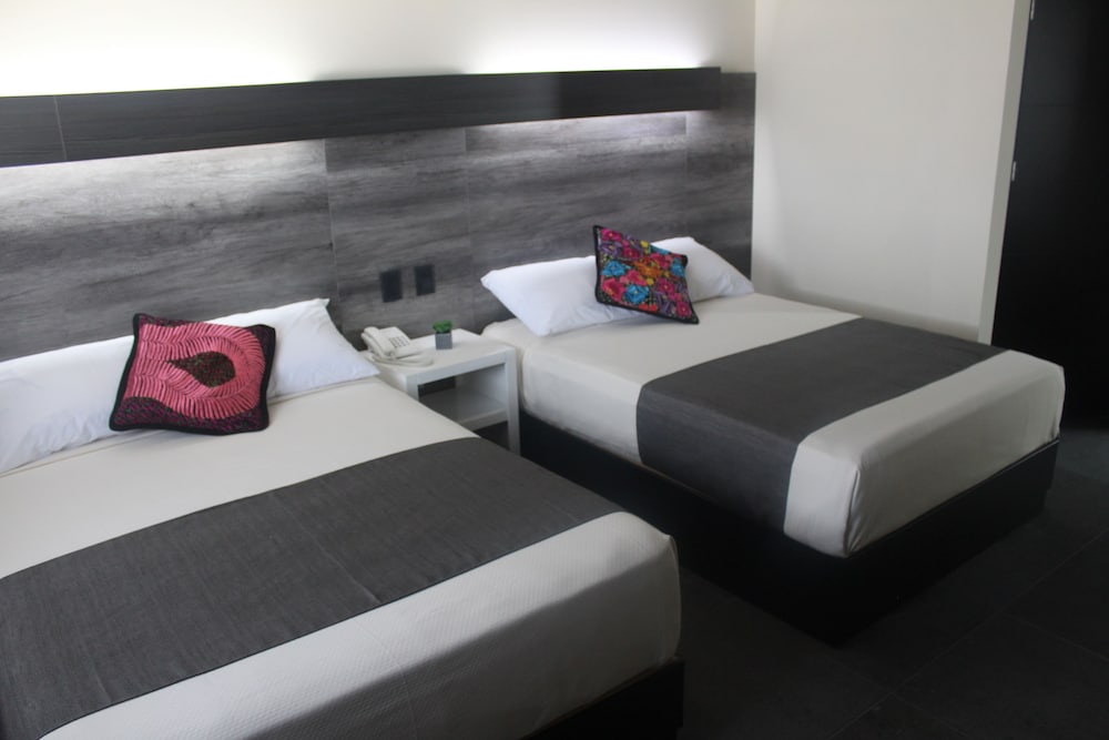 Homesuites Malecon,Los Mochis>>Culiacan,3 star