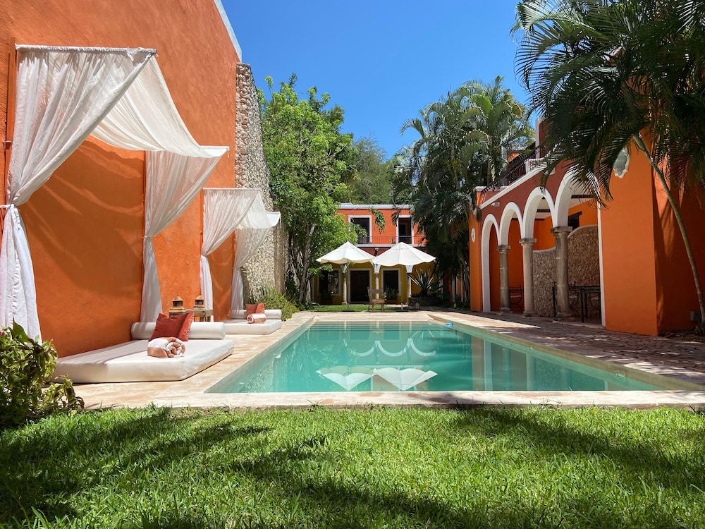 art 64 hotel boutique adults only