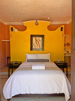 art 64 hotel boutique adults only