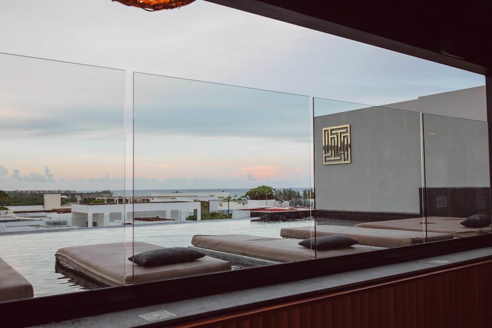 it boutique hotel and restaurant