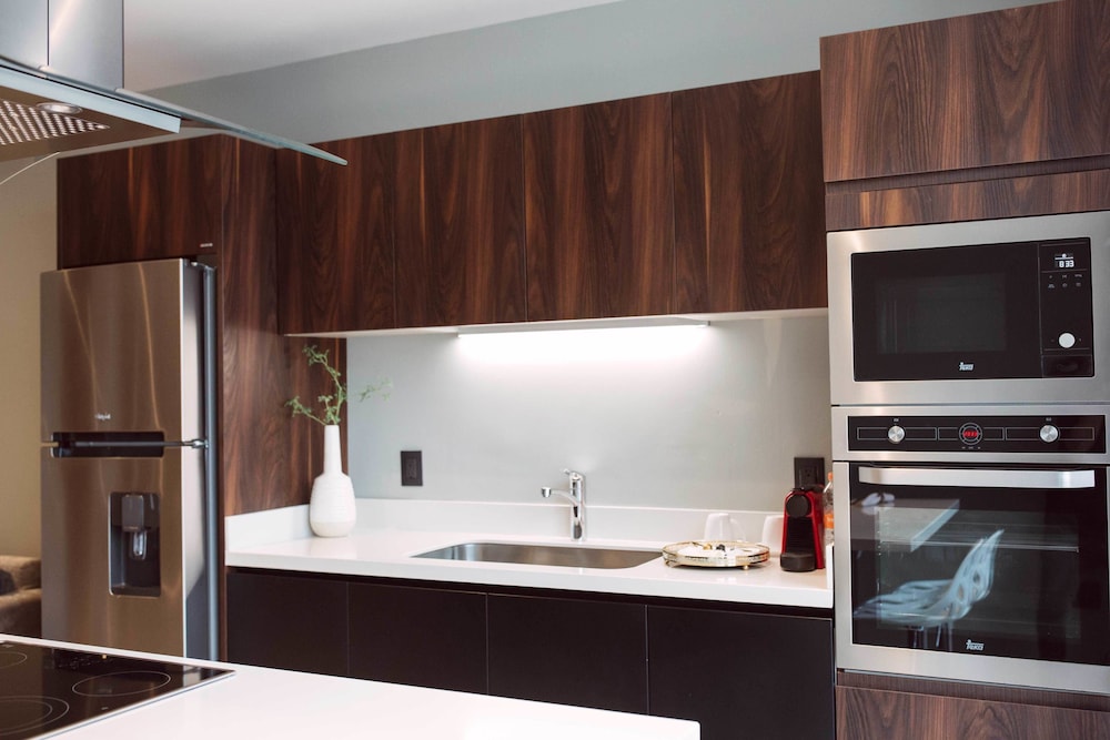 it boutique hotel and restaurant