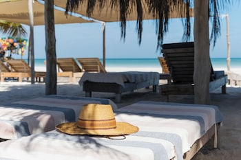 hotel punta caliza adults oriented