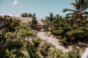 la diosa kali beach front hotel