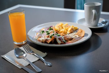 comfort inn and suites los cabos