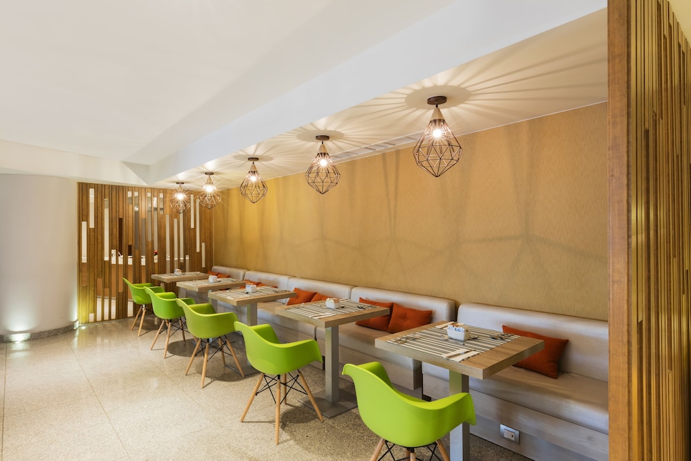 hilton garden inn mexico city santa fe