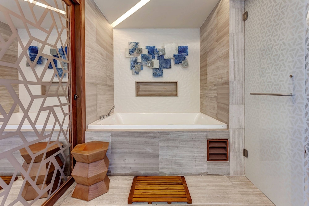 royalton chic cancun an autograph collection all inclusive resort adults only