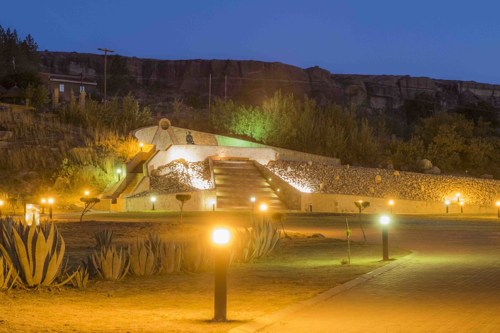 thaba bosiu cultural village