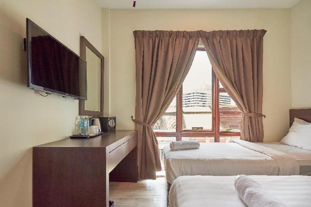 swing and pillows dataran merdeka kuala lumpur