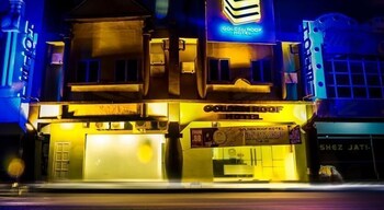 golden roof hotel sunway ipoh