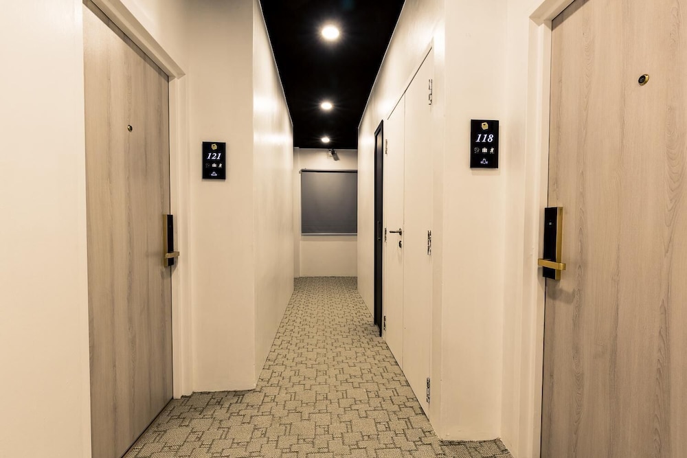 golden roof hotel sunway ipoh