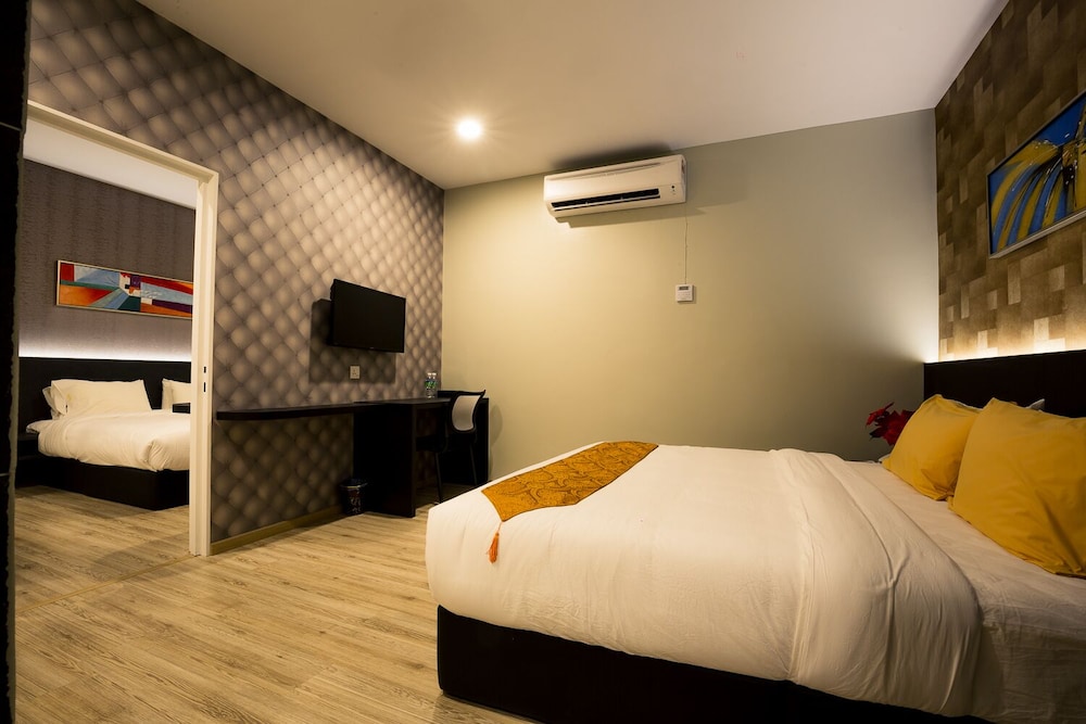 golden roof hotel sunway ipoh