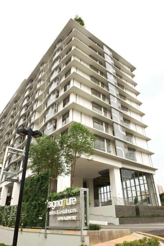 the signature hotel and serviced suites kuala lumpur