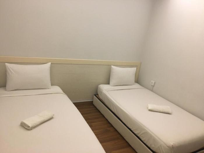 travelogue kl hostel