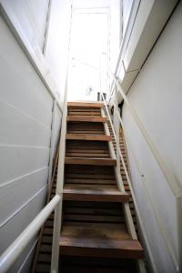 travelogue kl hostel