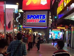 travelogue kl hostel