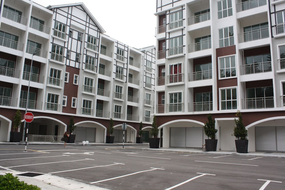 cameron golden hills resort