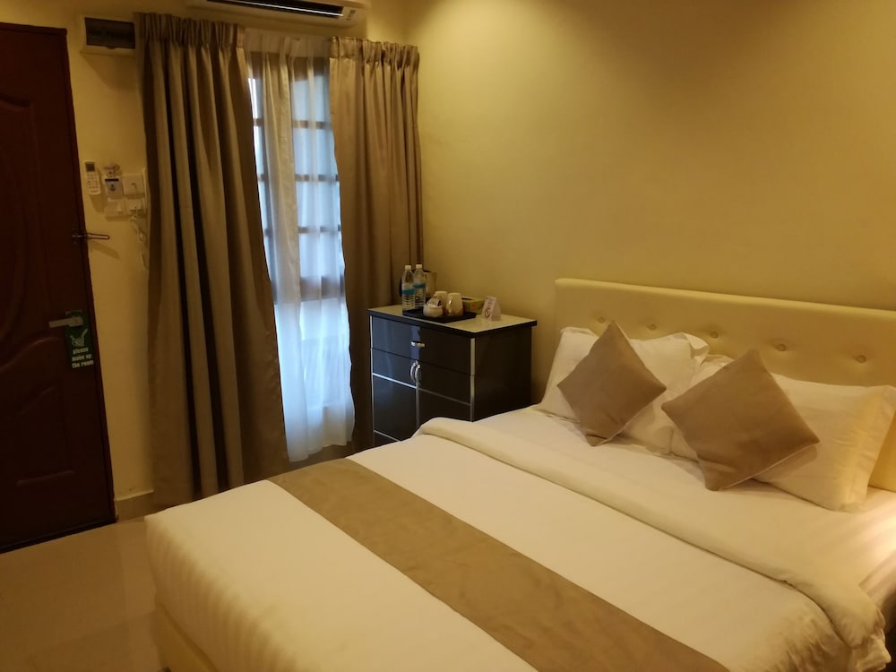 alsafina kijal beach resort and restaurant