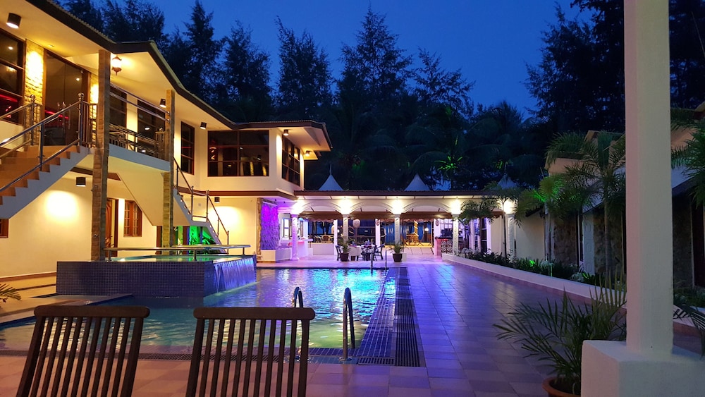 alsafina kijal beach resort and restaurant