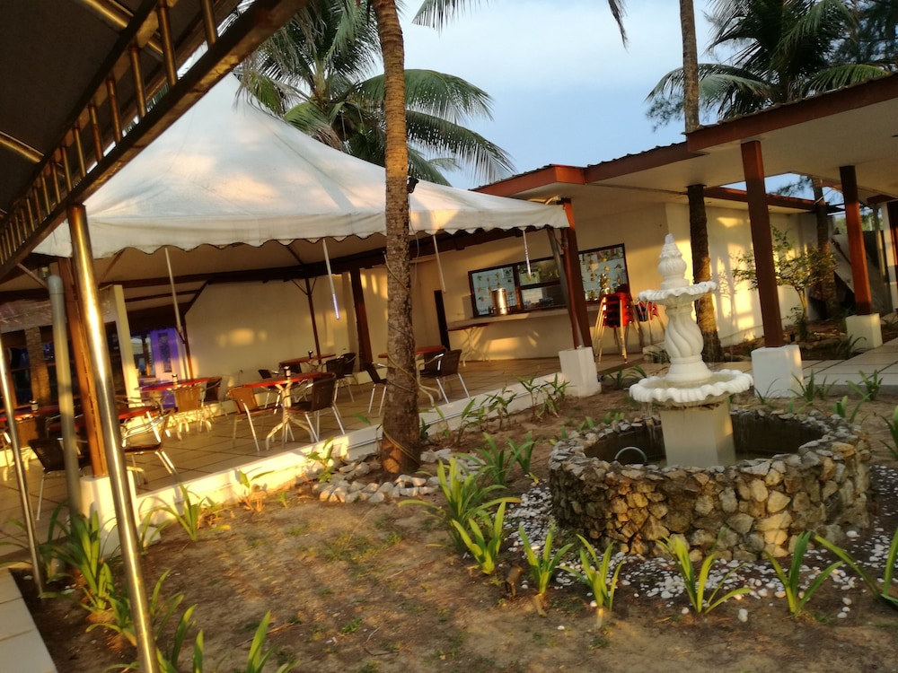 alsafina kijal beach resort and restaurant