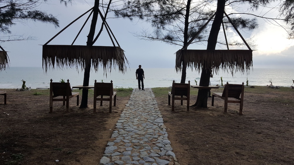 alsafina kijal beach resort and restaurant