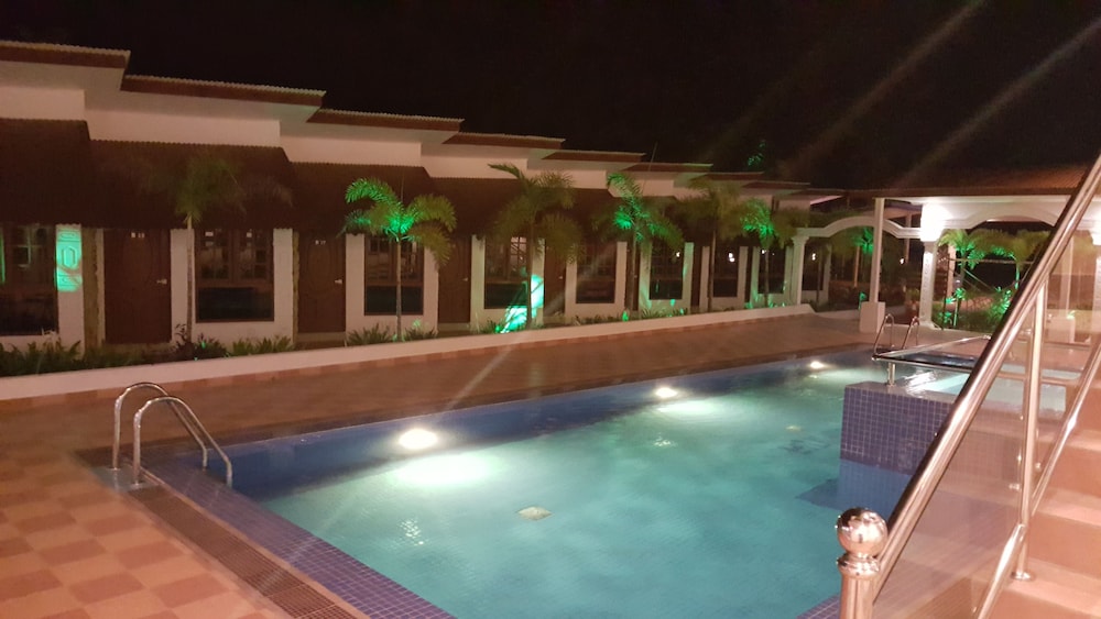 alsafina kijal beach resort and restaurant