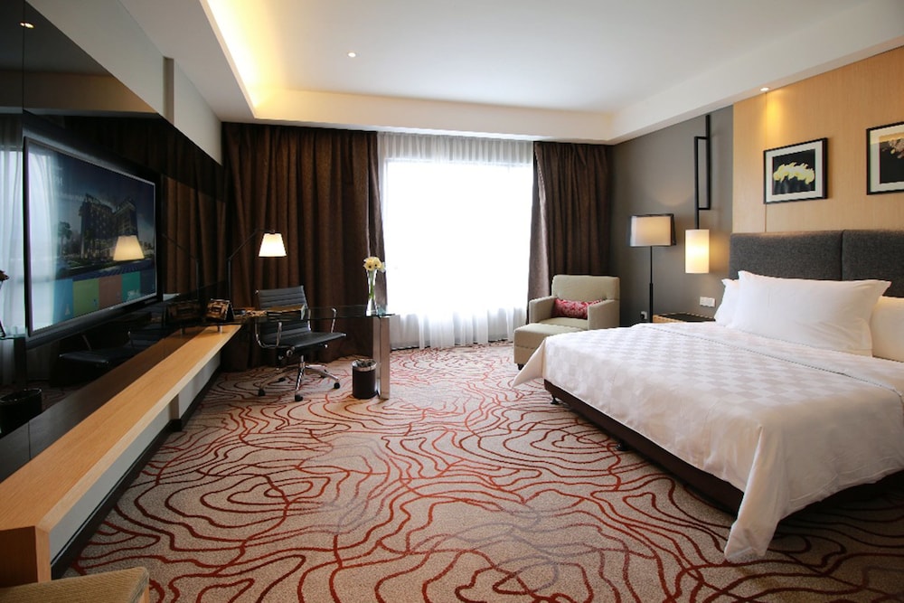 impiana hotel senai