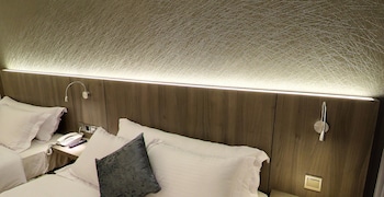 flora by crossroads hotel