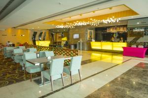 greens hotel and suites